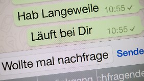 Kommunikationsforscherin Hefner geht davon aus, dass die Angst, etwas zu verpassen, zu exzessiver Smartphone-Nutzung führt.