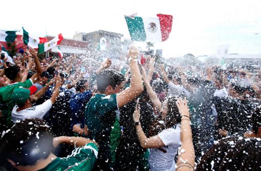 Ein Sieg gegen den Weltmeister – das gibt es nicht alle Tage. Foto: AFP