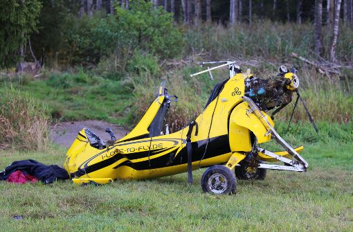 Die beiden Insassen sind schwer verletzt worden. Foto: dpa