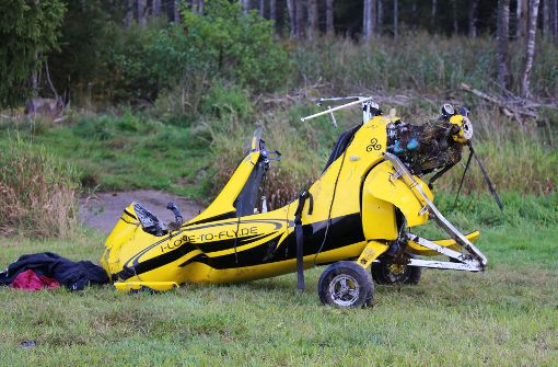 Die beiden Insassen sind schwer verletzt worden. Foto: dpa